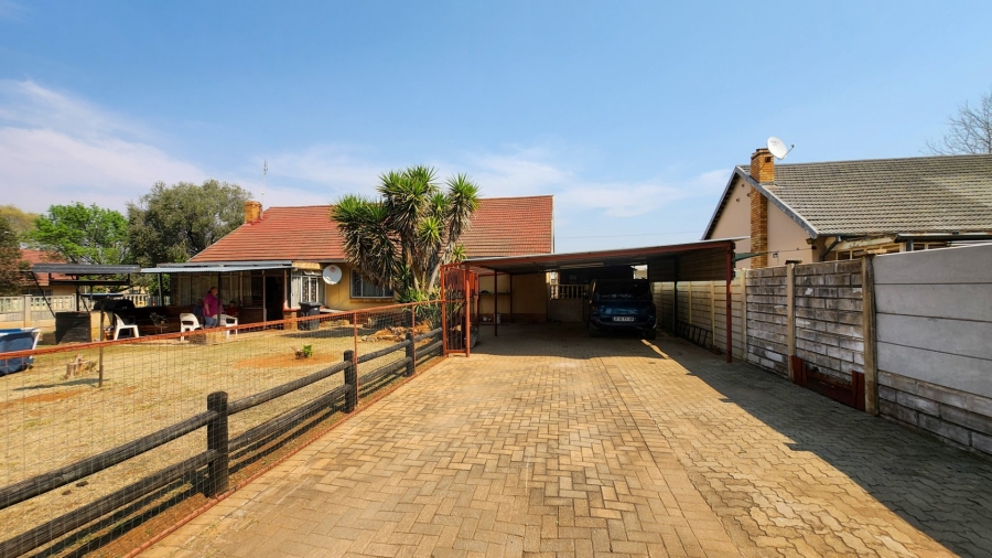 3 Bedroom Property for Sale in Stilfontein Ext 1 North West
